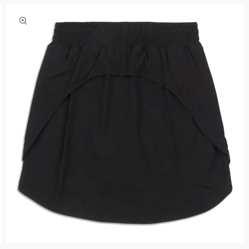 LULULEMON Hotty Hot Skirt, Size 6